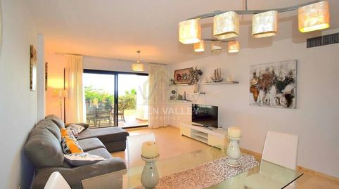 VIVIENDA DE 3 DORMITORIOS Y VISTAS AL MAR EN ALCAIDESA VILLAGE
