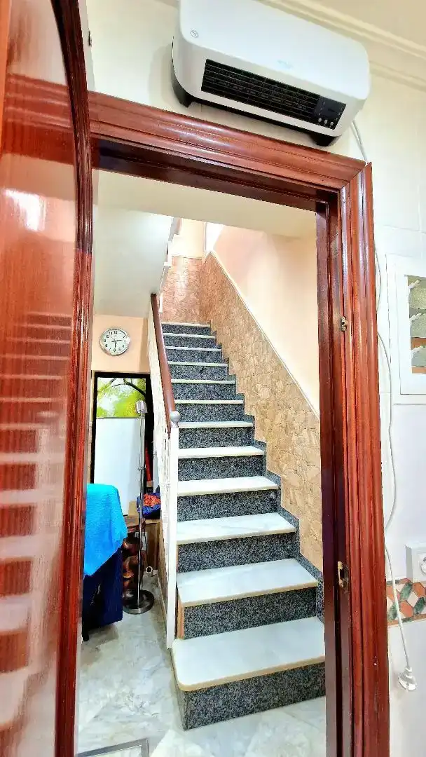 Houses for sale in  Sevilla Capital  with Air Conditioner