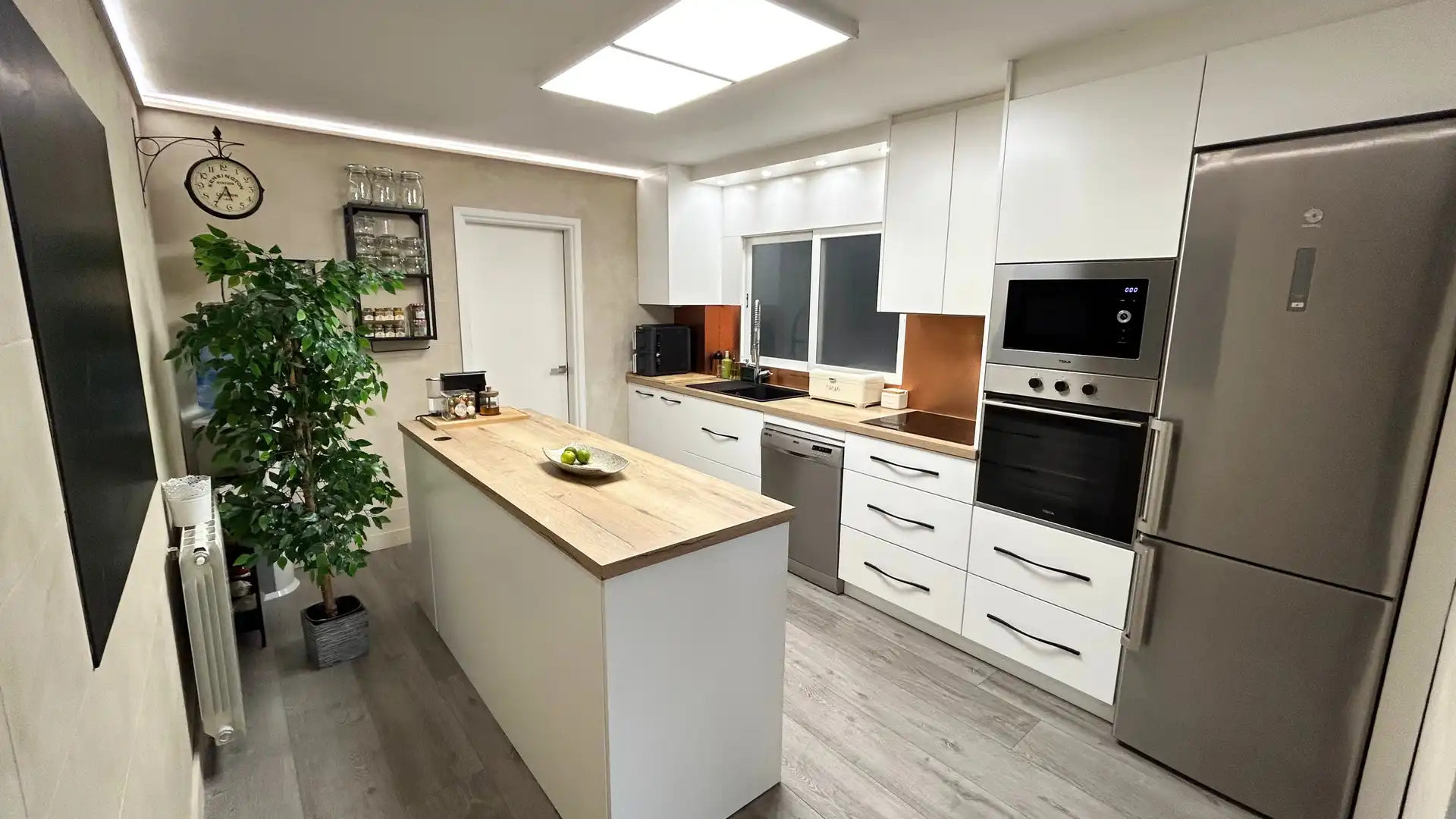 Kitchen of Flat for sale in  Palma de Mallorca  with Air Conditioner and Balcony