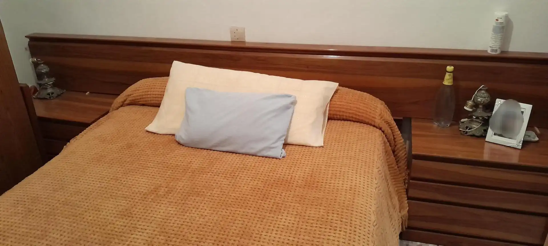 Dormitori de Casa o xalet en venda en Yecla amb Piscina i Moblat