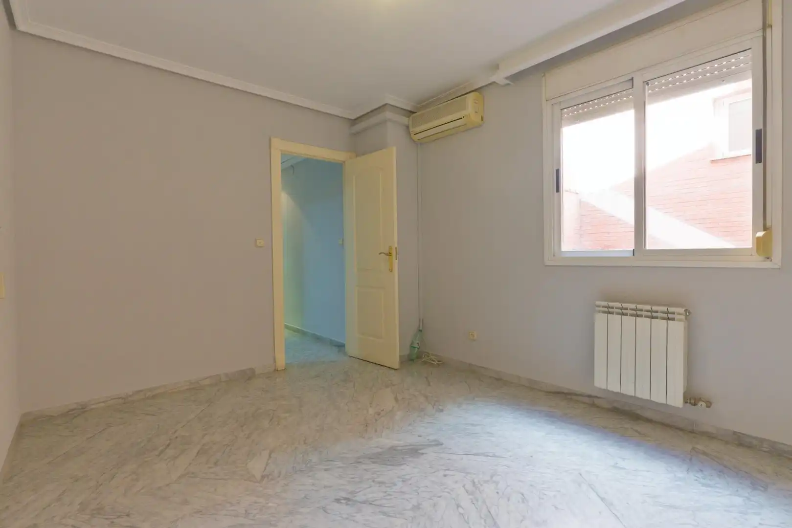 Flat for rent in Calle AFAN DE RIBERA, Fígares