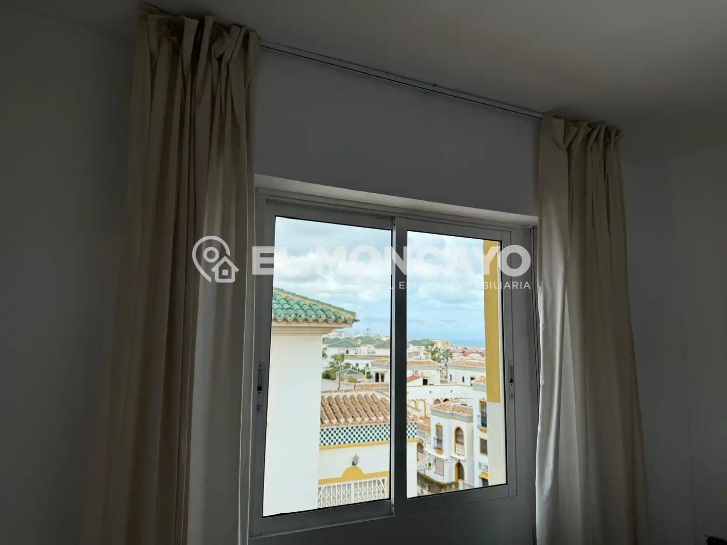 Habitación de Casa o chalet en venta en Torrevieja con Jardín privado, Terraza y Trastero