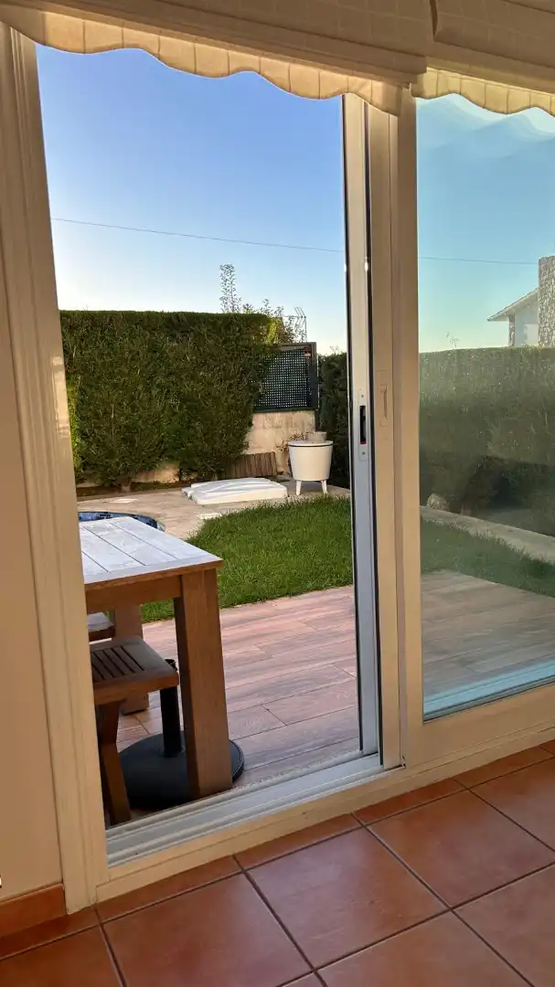 Terrassa de Casa adosada de lloguer en Nigrán amb Calefacció, Jardí privat i Parquet