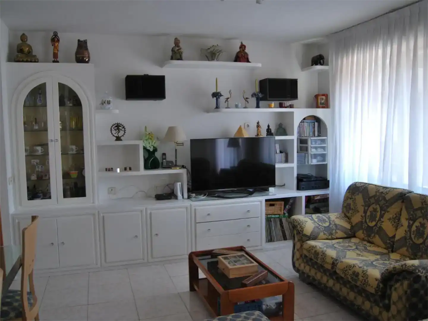 Sala d'estar de Pis en venda en San Fernando de Henares amb Aire condicionat i Balcó