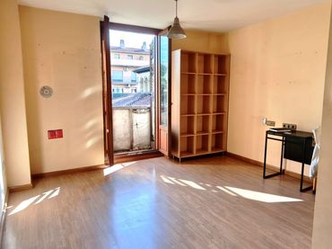 Piso con ascensor en venta en plaza santo domingo