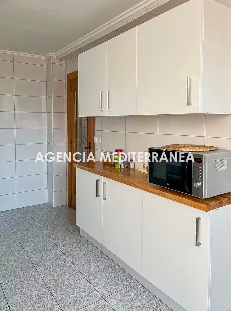 Cocina de Piso de alquiler en Valencia con Aire acondicionado, Calefacción y Amueblado