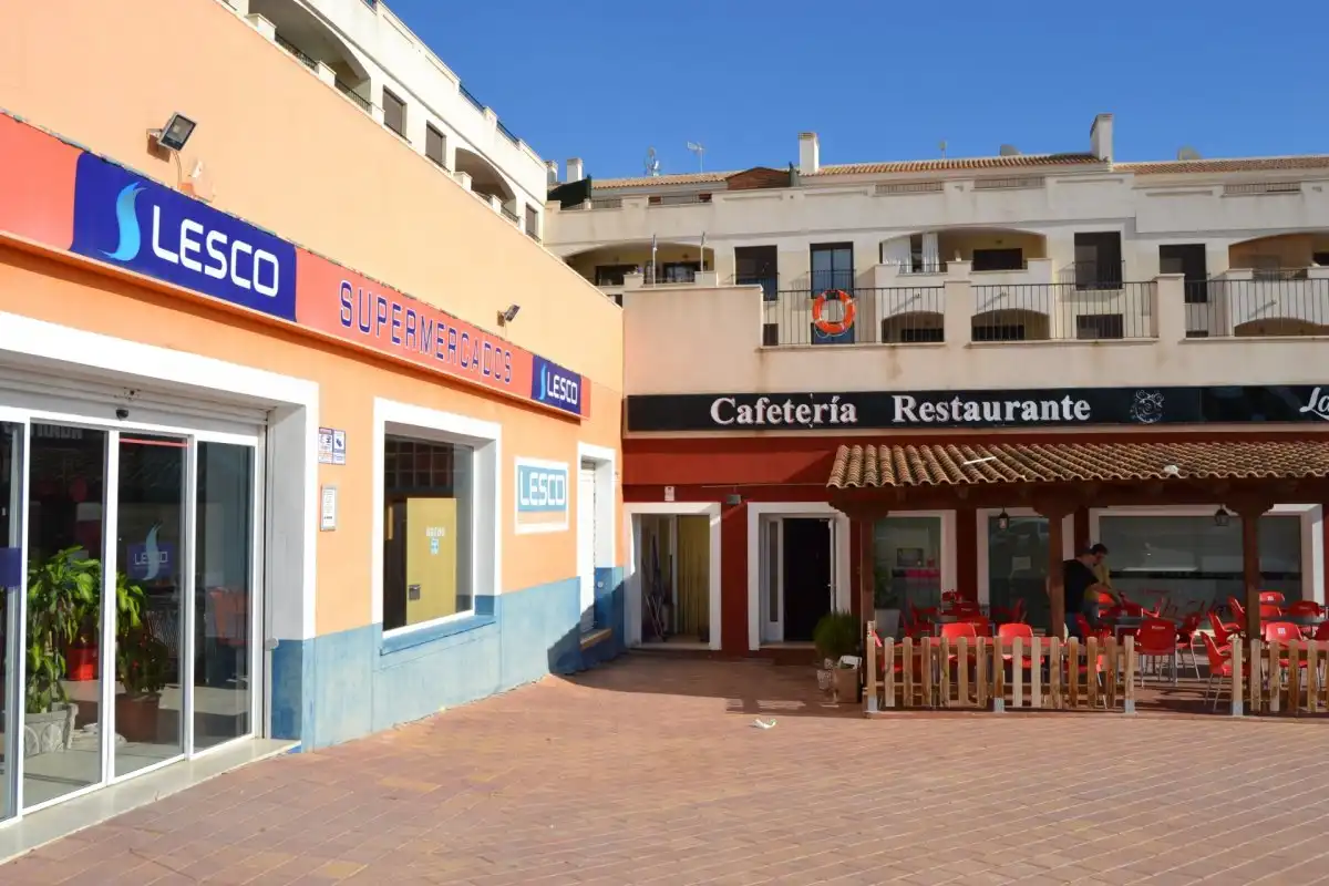 Local comercial en venta en Avenida De La Constitución, imagen 4