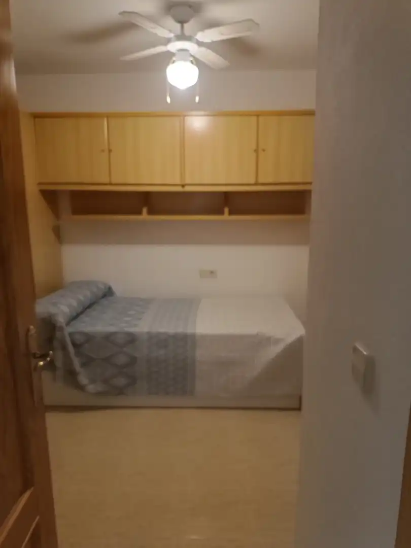 Dormitori de Apartament de lloguer en Cartagena amb Aire condicionat, Calefacció i Piscina