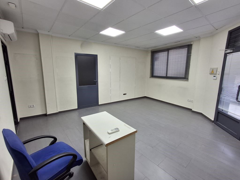 Premises for sale in La Roda