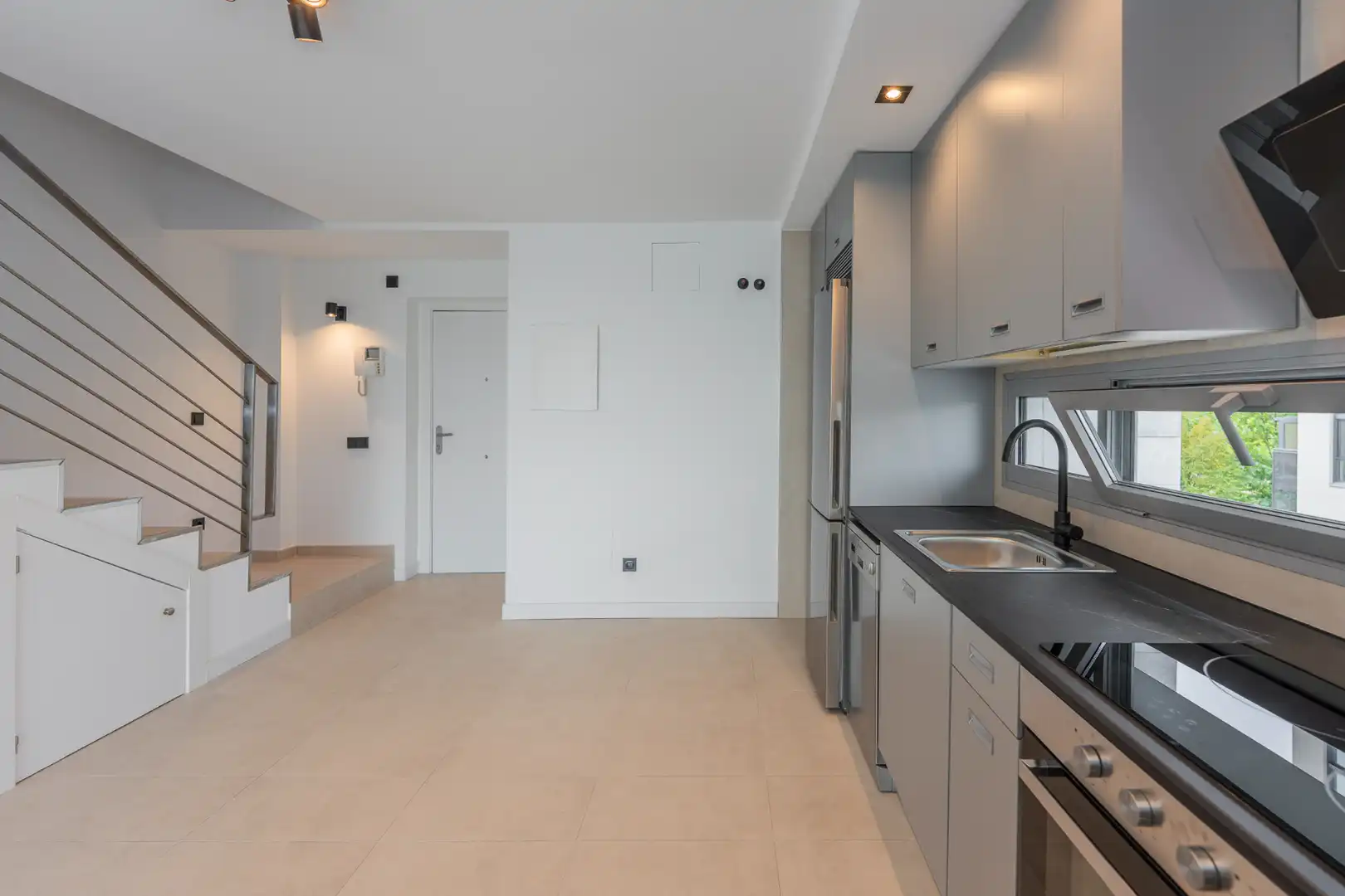 Dúplex con balcón en venta en Paseo de Europa, imagen 16