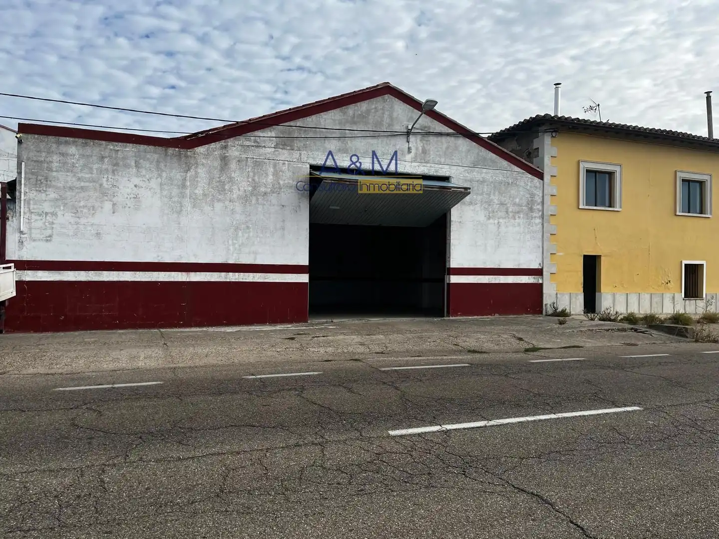 Nau industrial en venda en Nava del Rey, Valladolid