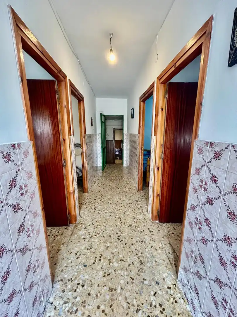 Country homes for sale in Roperuelos del Páramo, León