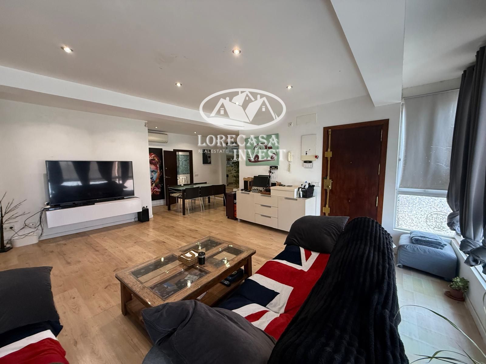 Flat for sale in  Palma de Mallorca  with Air Conditioner