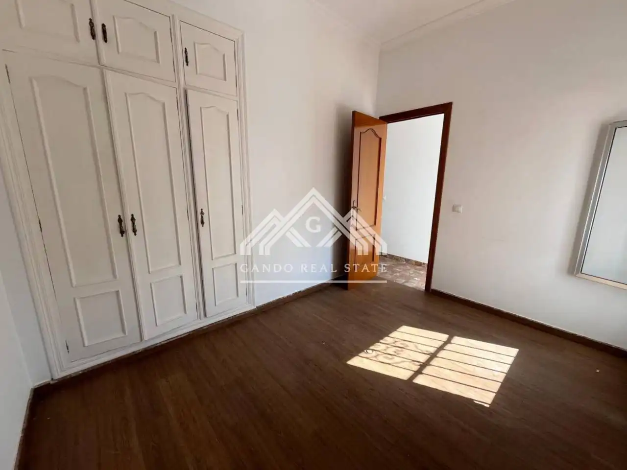 Dormitori de Casa o xalet en venda en Dos Hermanas amb Terrassa