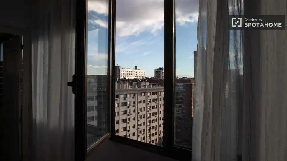 Appartamento con terrazza in affitto a Tetuán, imagen 10