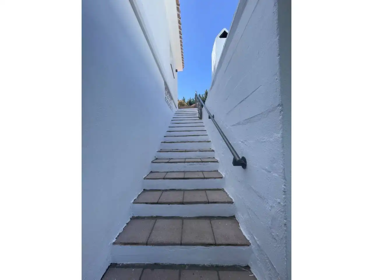 Vista exterior de Finca rústica en venda en Estepona amb Aire condicionat, Calefacció i Jardí privat