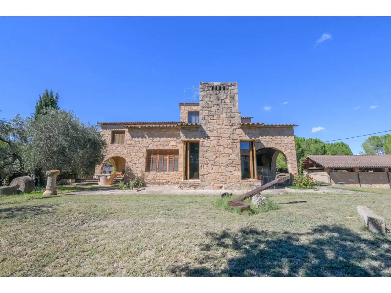 Außenansicht von Haus oder Chalet zum Verkauf in Sant Vicenç de Castellet mit Klimaanlage, Heizung und Privatgarten
