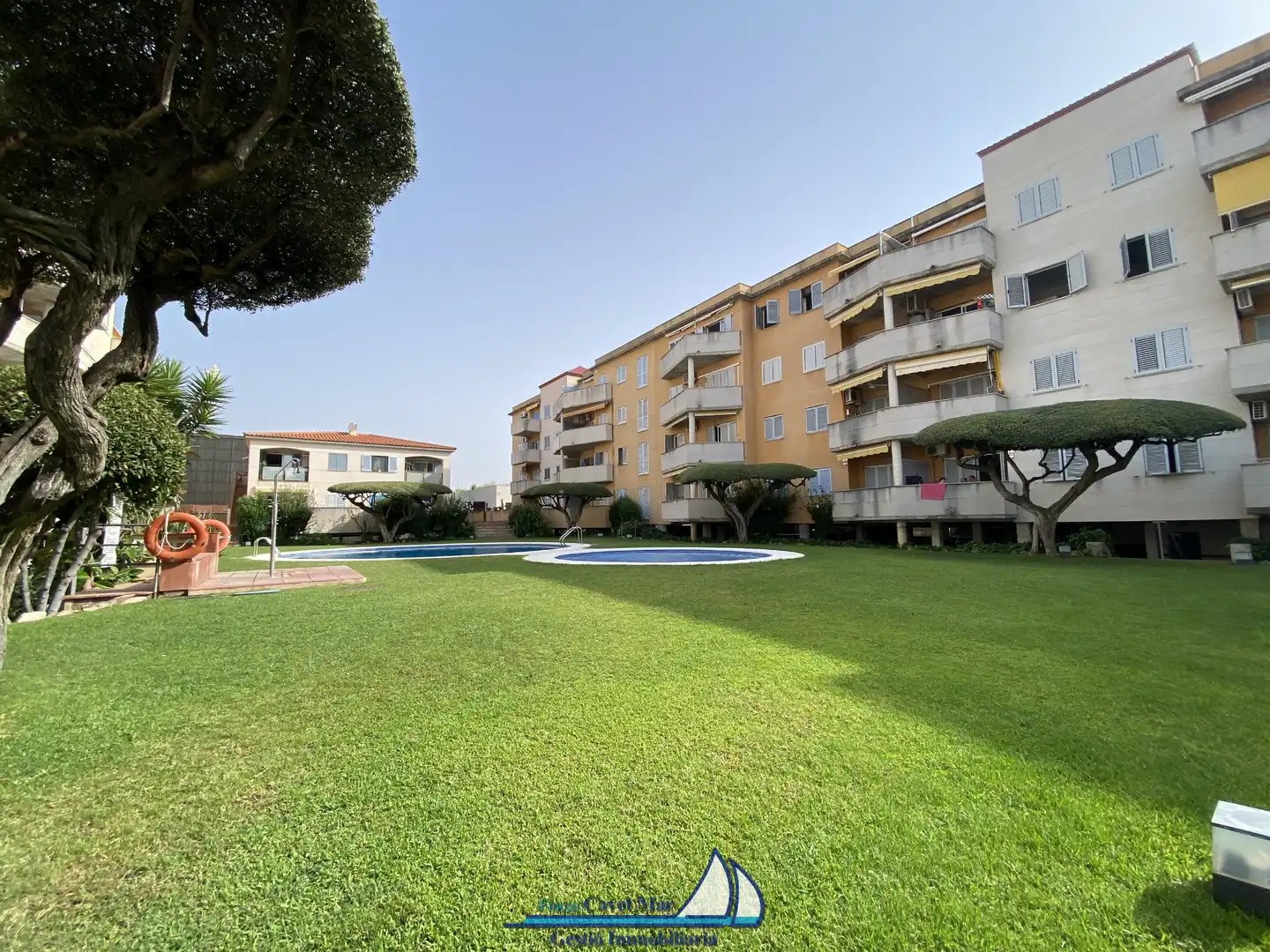 Exterior view of Apartments for sale in Cambrils  with Terrace, Furnished and Community pool