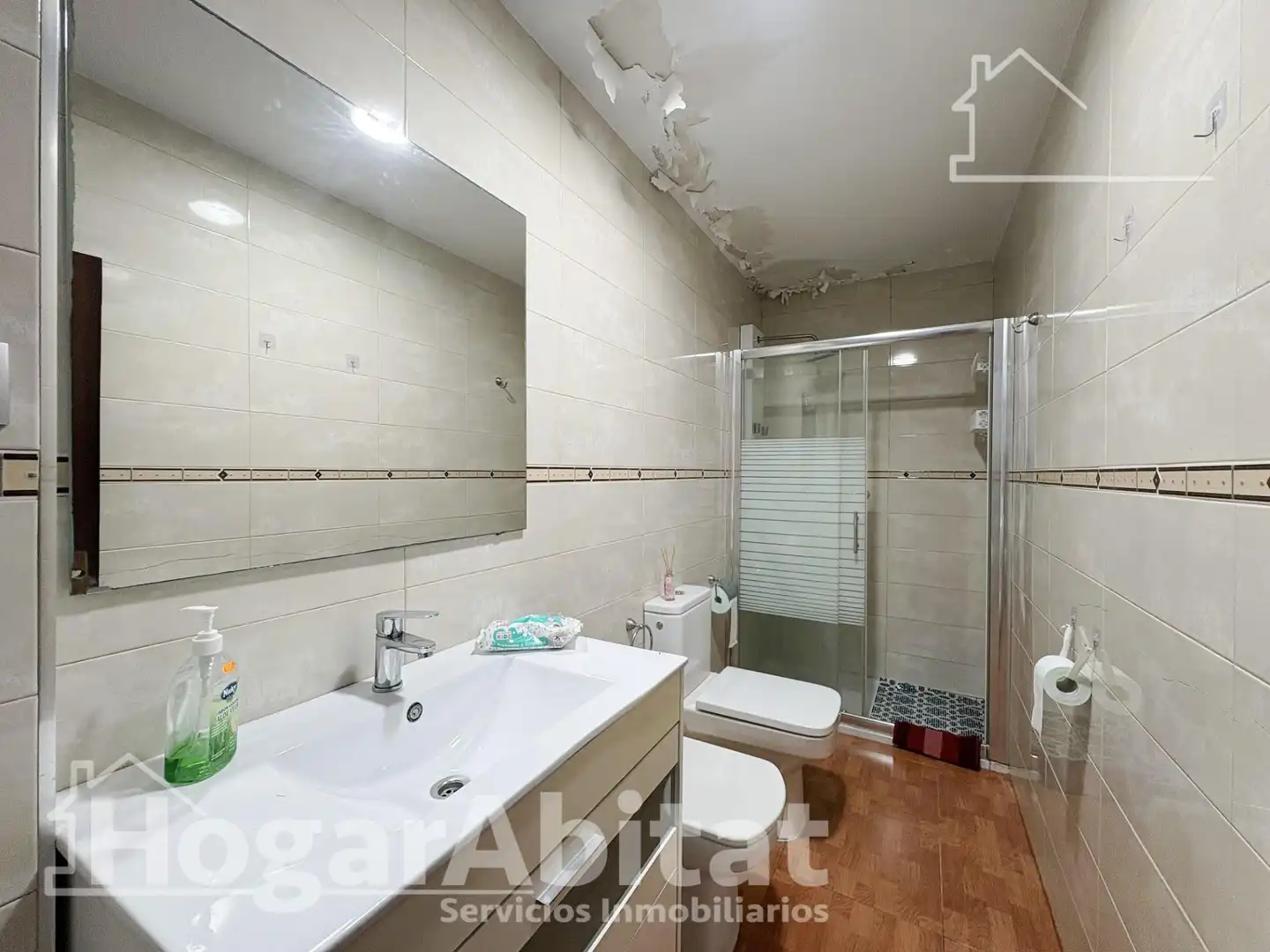 Baño de Casa o chalet en venta en Tavernes de la Valldigna con Terraza, Trastero y Amueblado