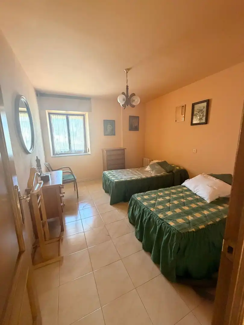 Habitación de Casa o chalet en venta en Navia con Calefacción, Terraza y Trastero
