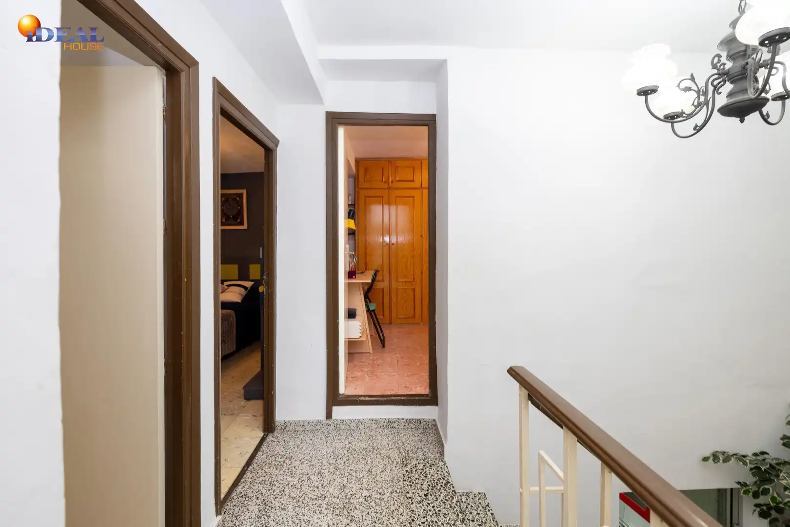 Einfamilien-Reihenhaus zum Verkauf in Calle de Nazar, Loja