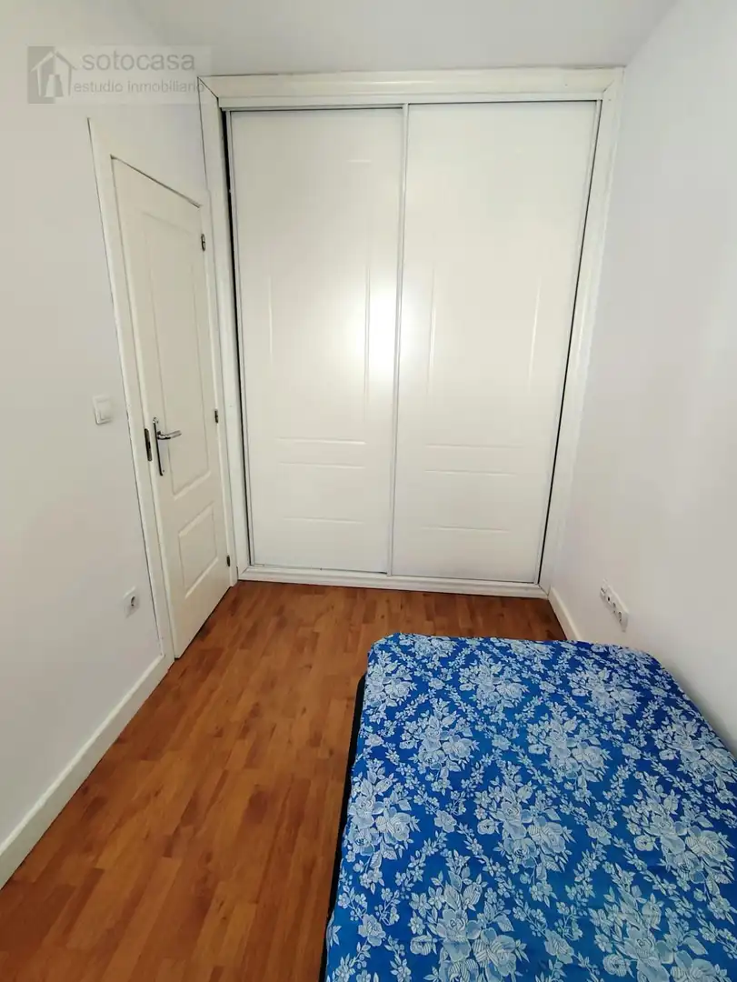 Habitación de Ático en venta en Valladolid con Calefacción, Trastero y Amueblado
