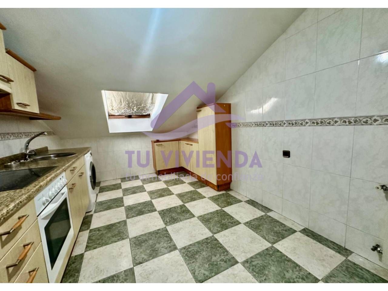 Kitchen of Attic for sale in Saldaña  with Heating and Furnished