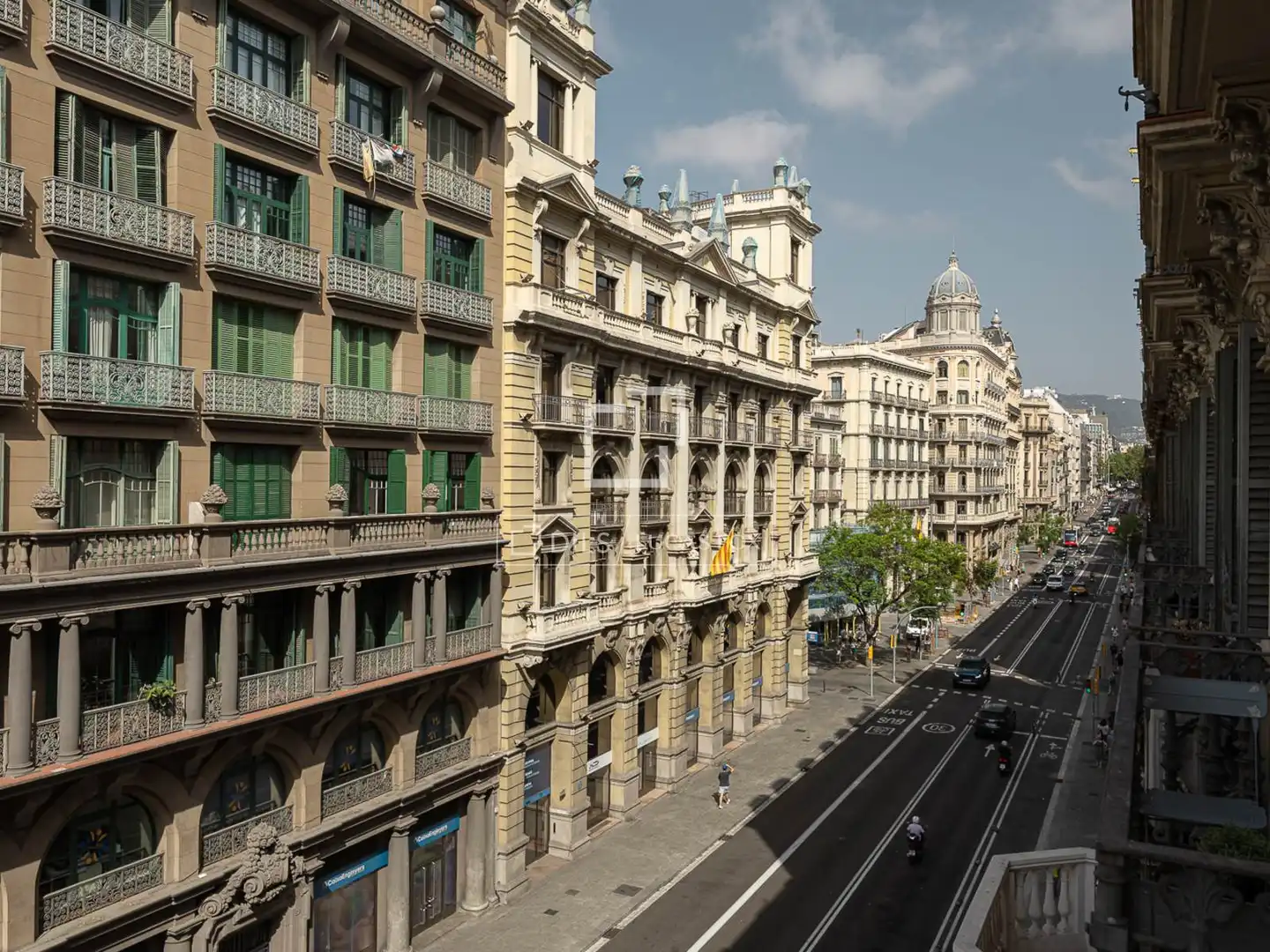Vista exterior de Piso en venta en Barcelona con Aire acondicionado, Parquet y Balcón