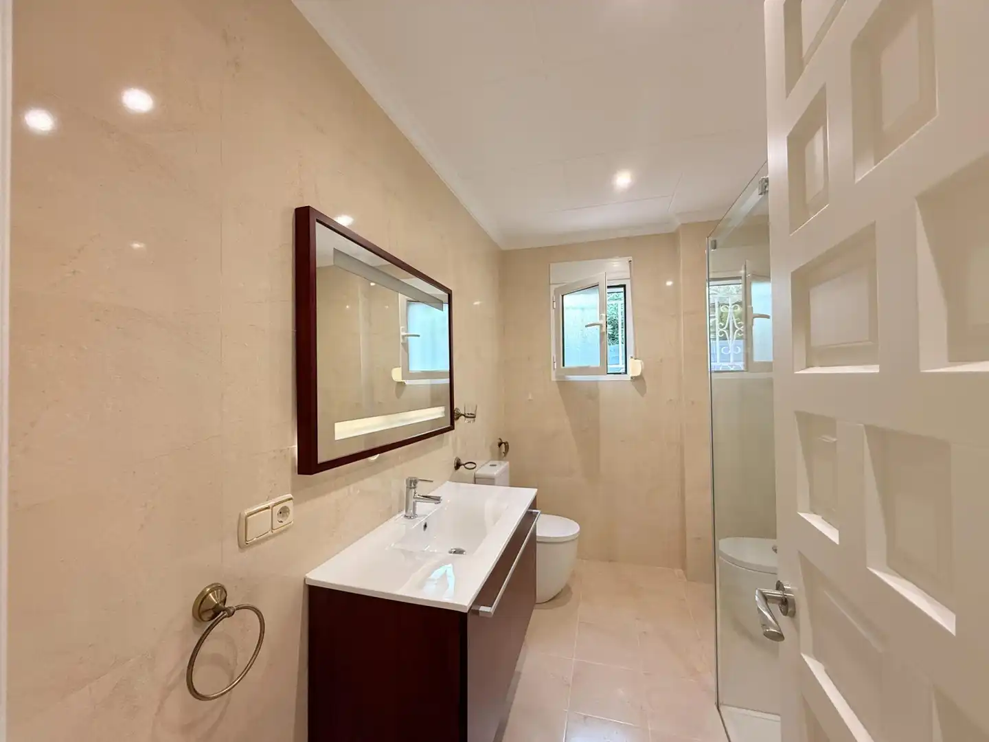 Baño de Casa o chalet en venta en Carlet con Aire acondicionado, Calefacción y Jardín privado