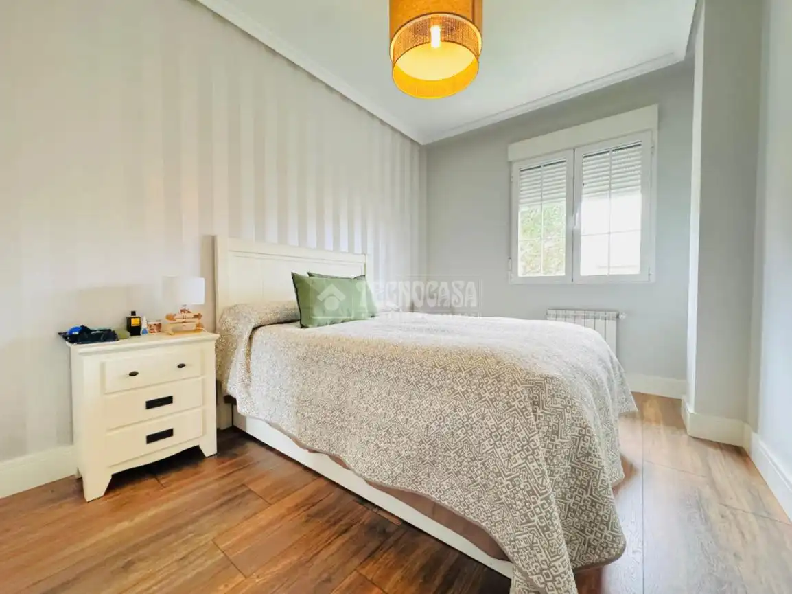 Habitación de Casa adosada en venta en Pepino con Aire acondicionado, Calefacción y Terraza