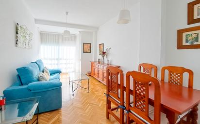 Living room of Apartment for sale in  Madrid Capital  with Air Conditioner, Heating and Furnished