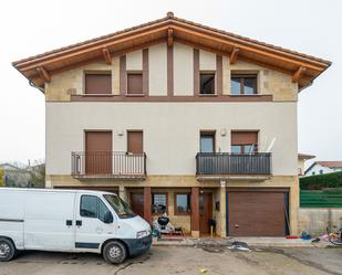 Exterior view of Single-family semi-detached for sale in Urdiain