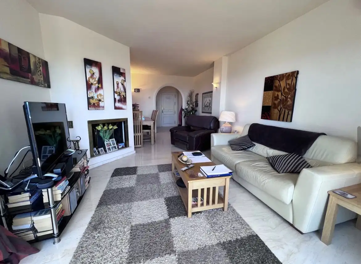 Piso con piscina en venta en Calahonda, imagen 11