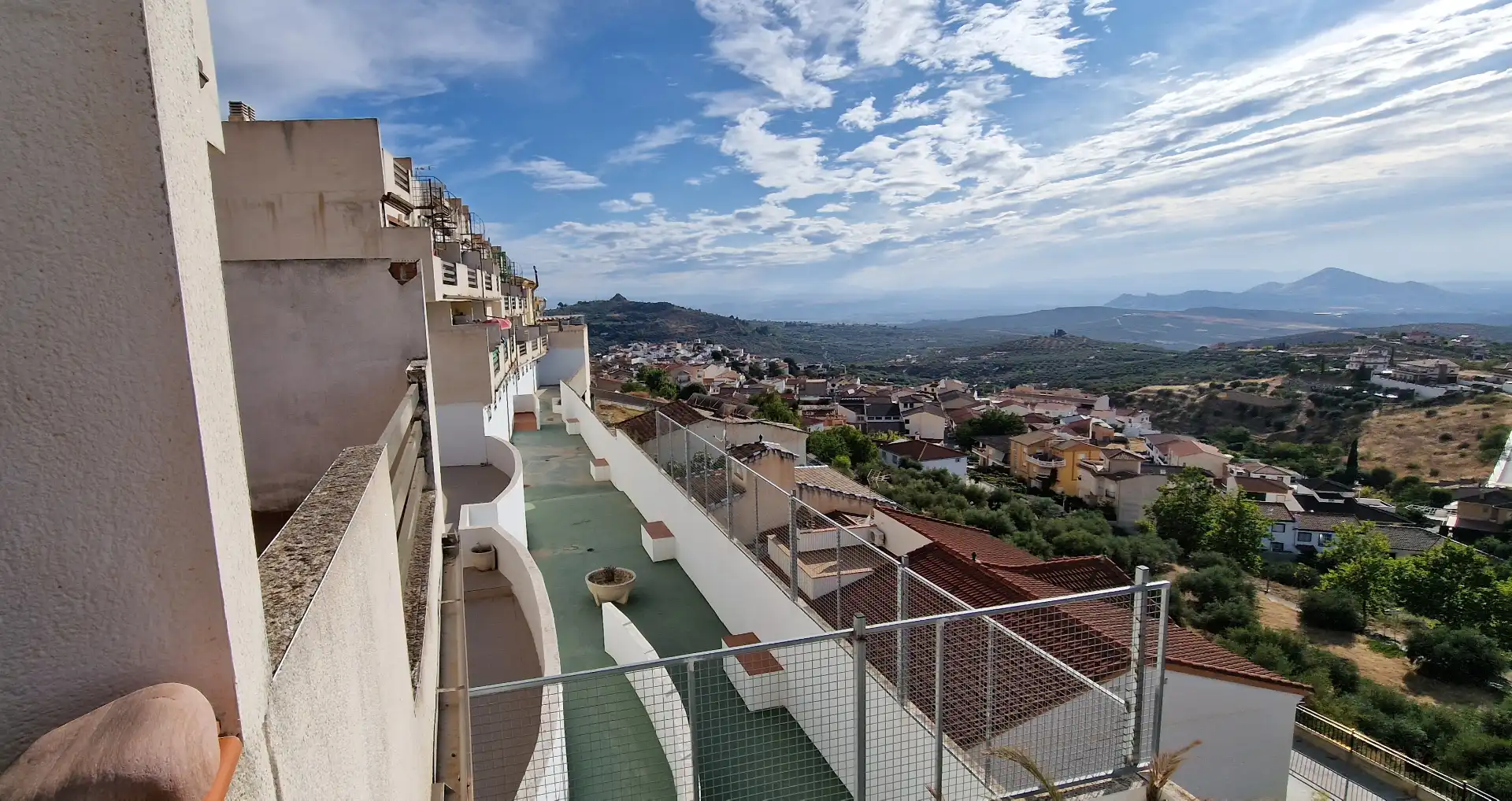 Vista exterior de Apartamento en venta en Cogollos de la Vega con Aire acondicionado, Terraza y Amueblado