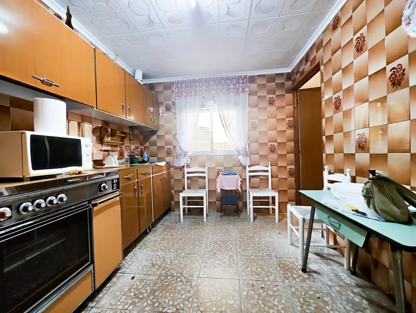 Kitchen of Houses for sale in Puertollano  with Storage room, Furnished and Internet