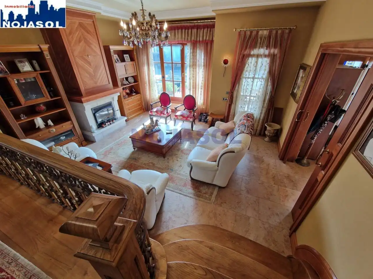 Sala de estar de Casa o chalet en venta en Noja con Aire acondicionado, Calefacción y Jardín privado