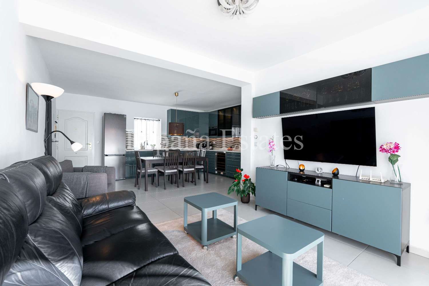 Living room of Flat for sale in Nerja  with Air Conditioner, Heating and Terrace