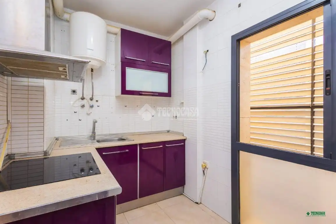Cocina de Piso en venta en Costacabana - Loma Cabrera