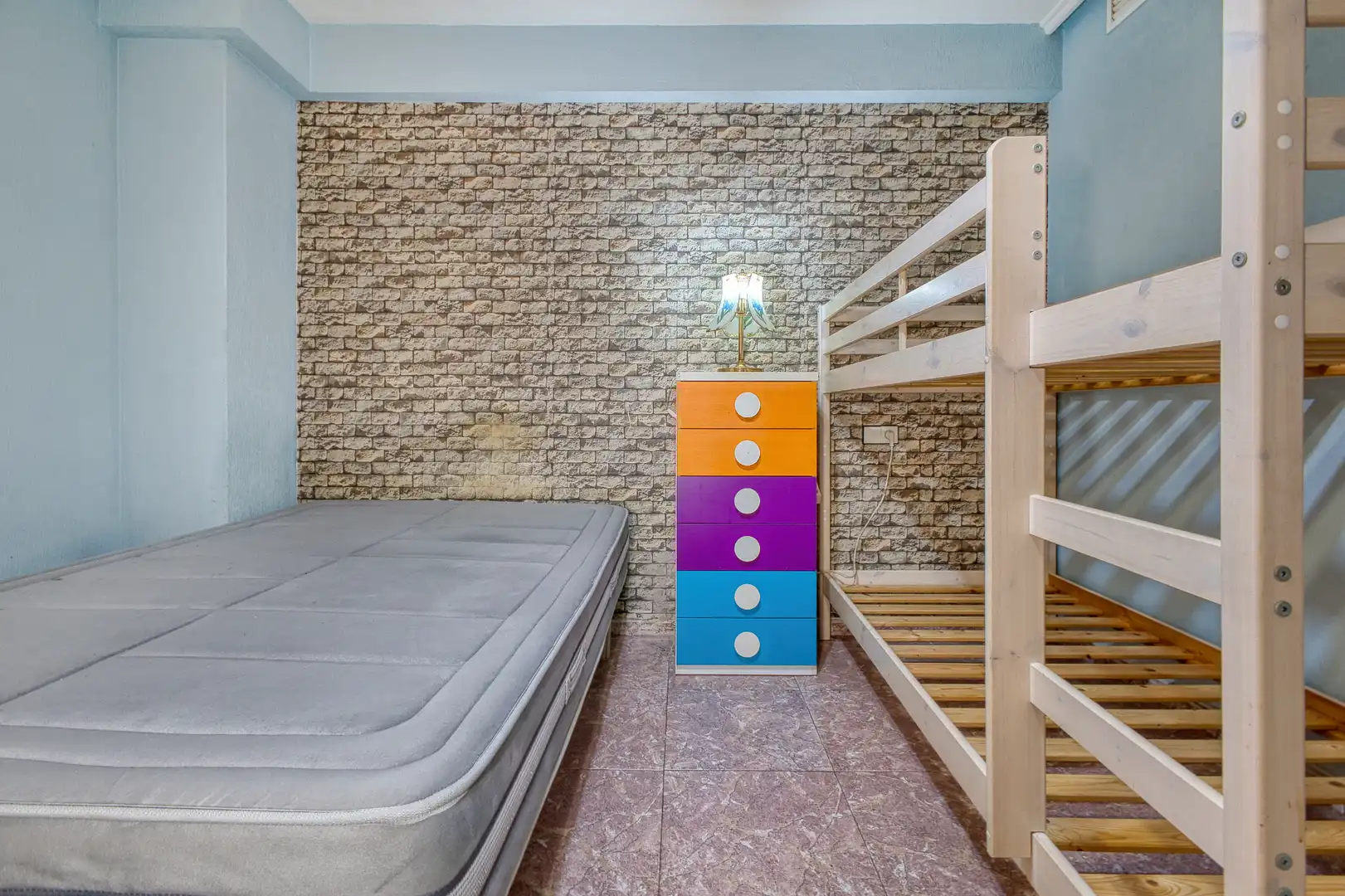 Habitación de Piso en venta en Alicante / Alacant con Aire acondicionado, Calefacción y Terraza