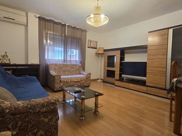 Flat with balcony for sale in Calle Pinto - San Roque