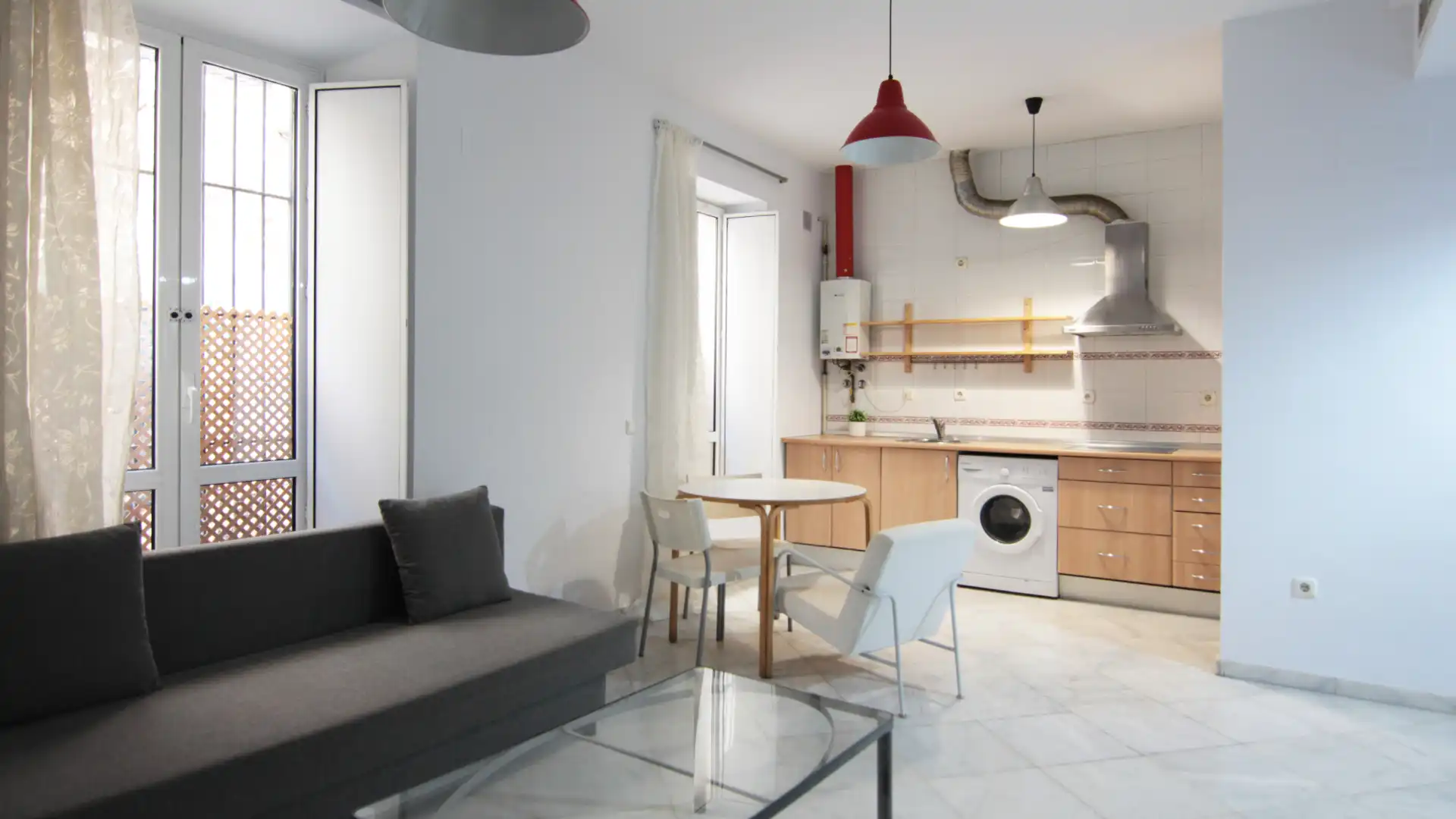 Exterior view of Flat for sale in  Sevilla Capital  with Air Conditioner, Heating and Furnished