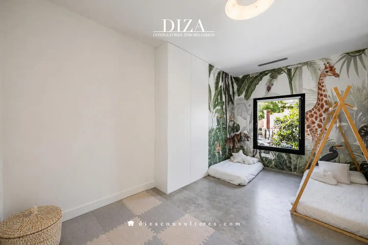 Dormitori de Casa o xalet de lloguer en Madrid amb Aire condicionat, Calefacció i Jardí privat