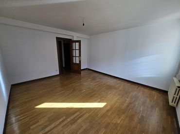 Pis amb ascensor en venda a Calle Monasterio Viejo de San Pedro