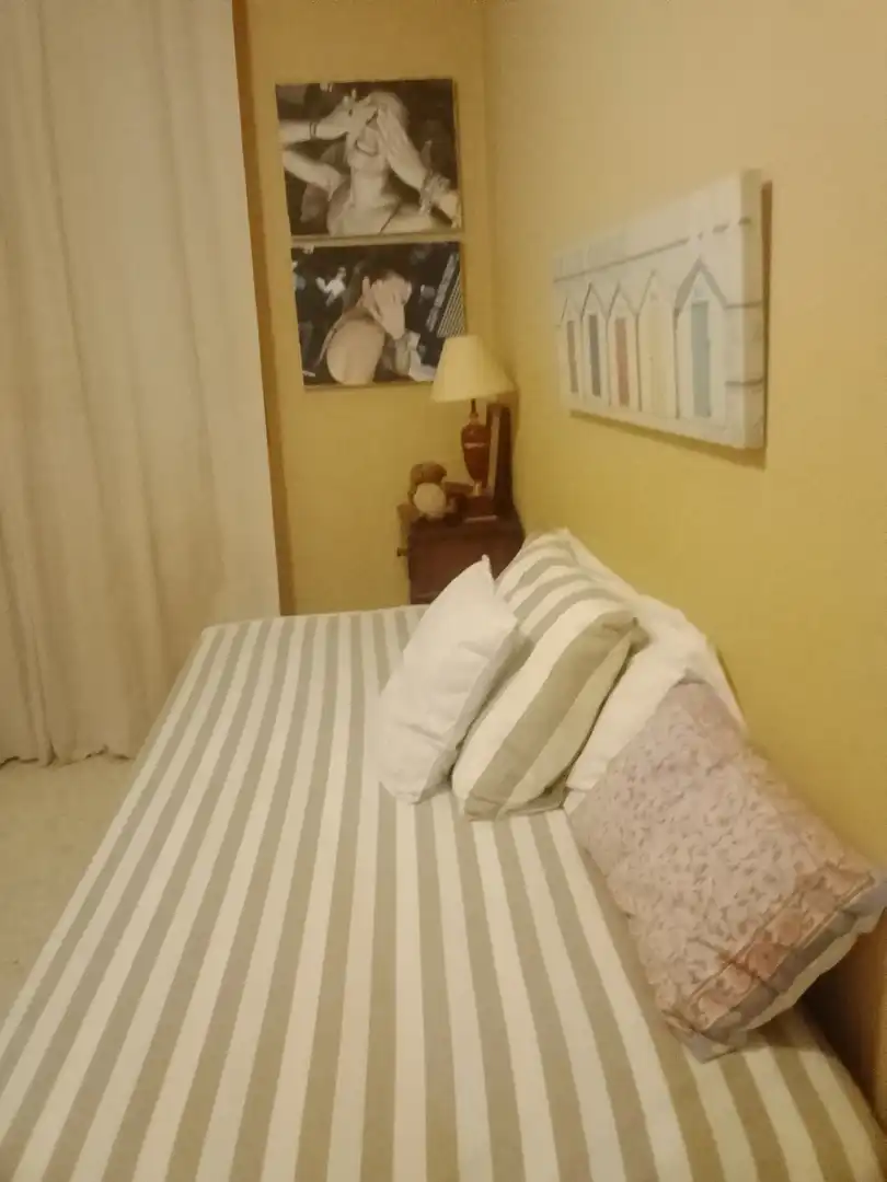 Dormitori de Pis per a compartir en Bellavista - La Palmera