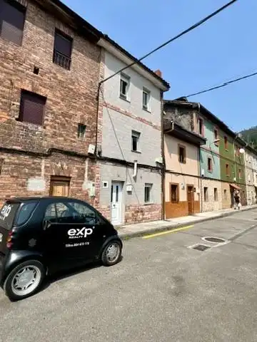 Casa adosada en venda a PIEZAS,LAS, 55, San Pedro - Siana
