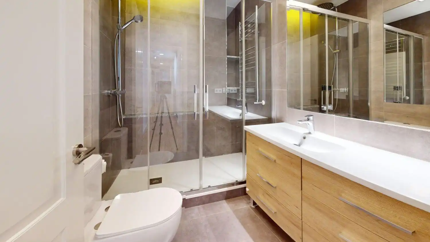 Badezimmer von Wohnung zur Miete in Casco Antiguo