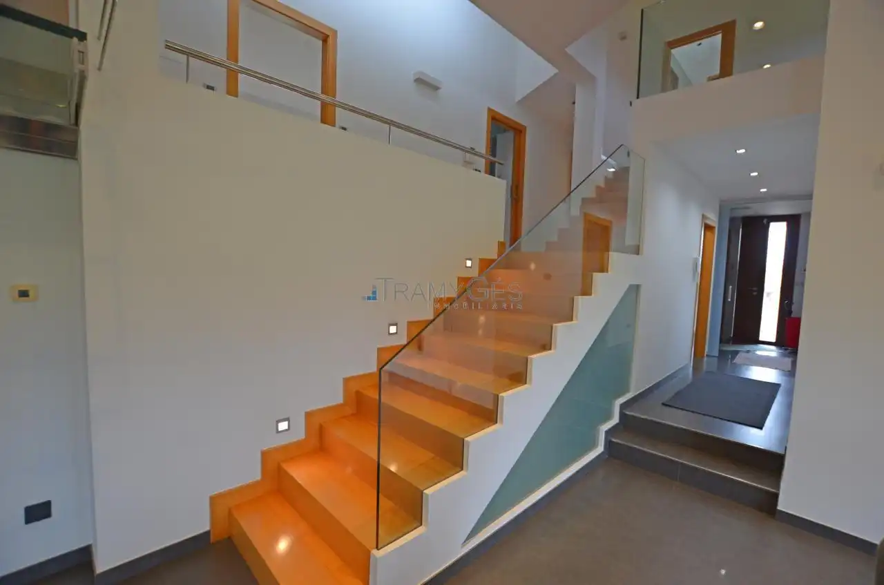 Casa o chalet en venta en A Guarda   con Calefacción, Jardín privado y Terraza