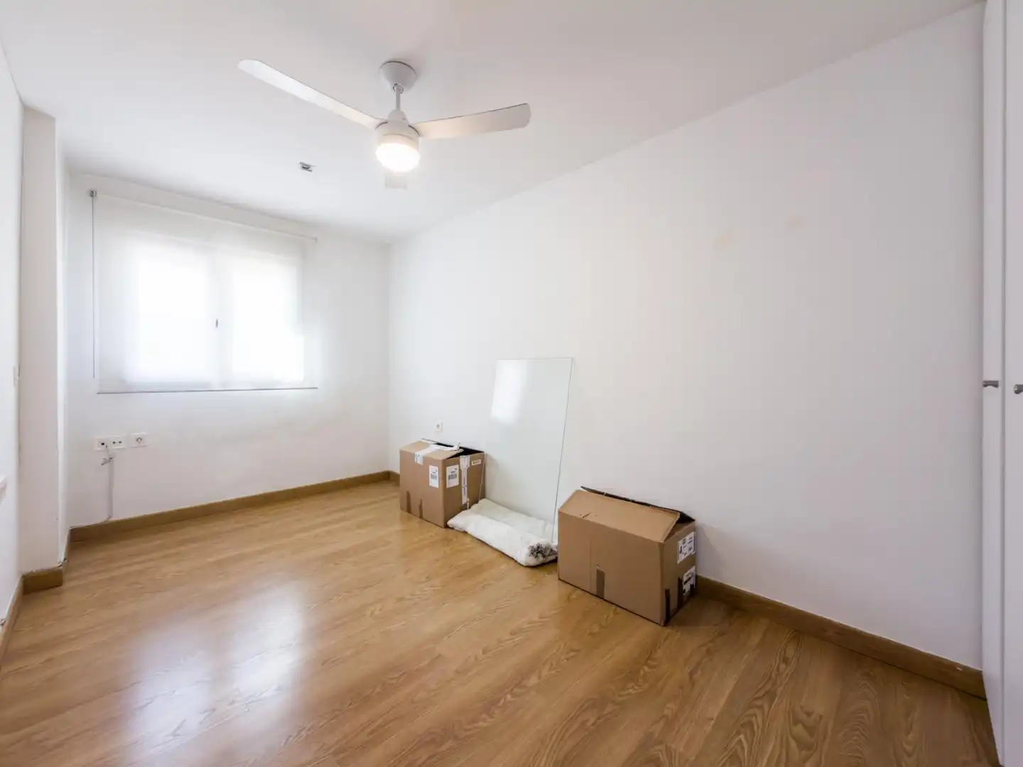 Habitación de Piso en venta en Churriana de la Vega con Aire acondicionado, Calefacción y Terraza