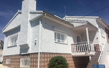 Exterior view of Single-family semi-detached for sale in Pedrezuela  with Heating, Terrace and Alarm