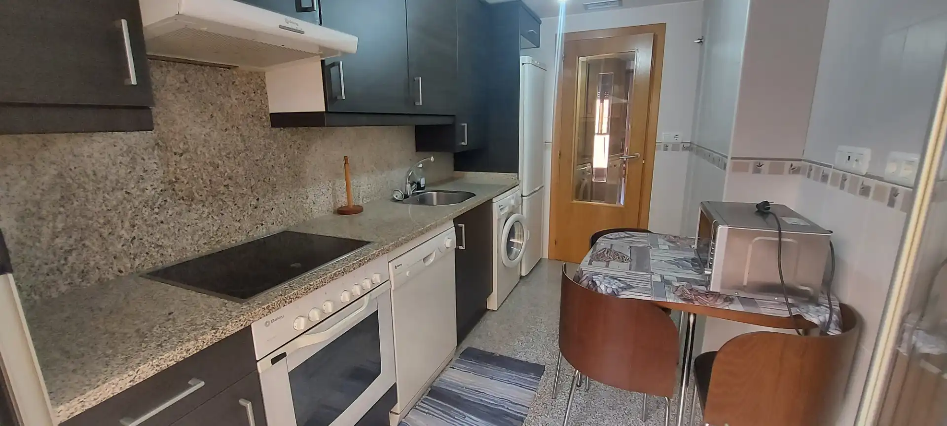 Appartamento con piscina in affitto a Avenida de San Antonio 36, imagen 7